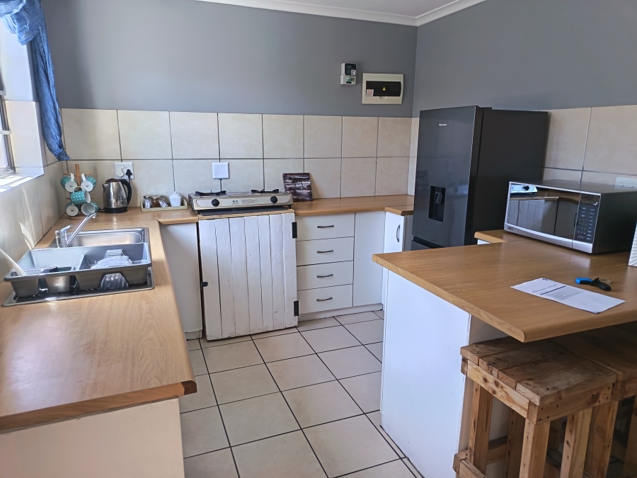 To Let 2 Bedroom Property for Rent in Country Club Western Cape